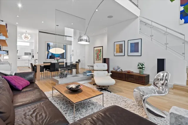 $12,000 | 1823 West Race Avenue, Unit 1823, Chicago, IL 60622