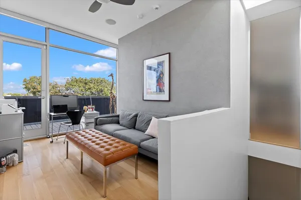 $12,000 | 1823 West Race Avenue, Unit 1823, Chicago, IL 60622