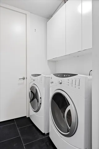 $12,000 | 1823 West Race Avenue, Unit 1823, Chicago, IL 60622