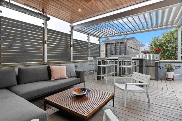 $12,000 | 1823 West Race Avenue, Unit 1823, Chicago, IL 60622