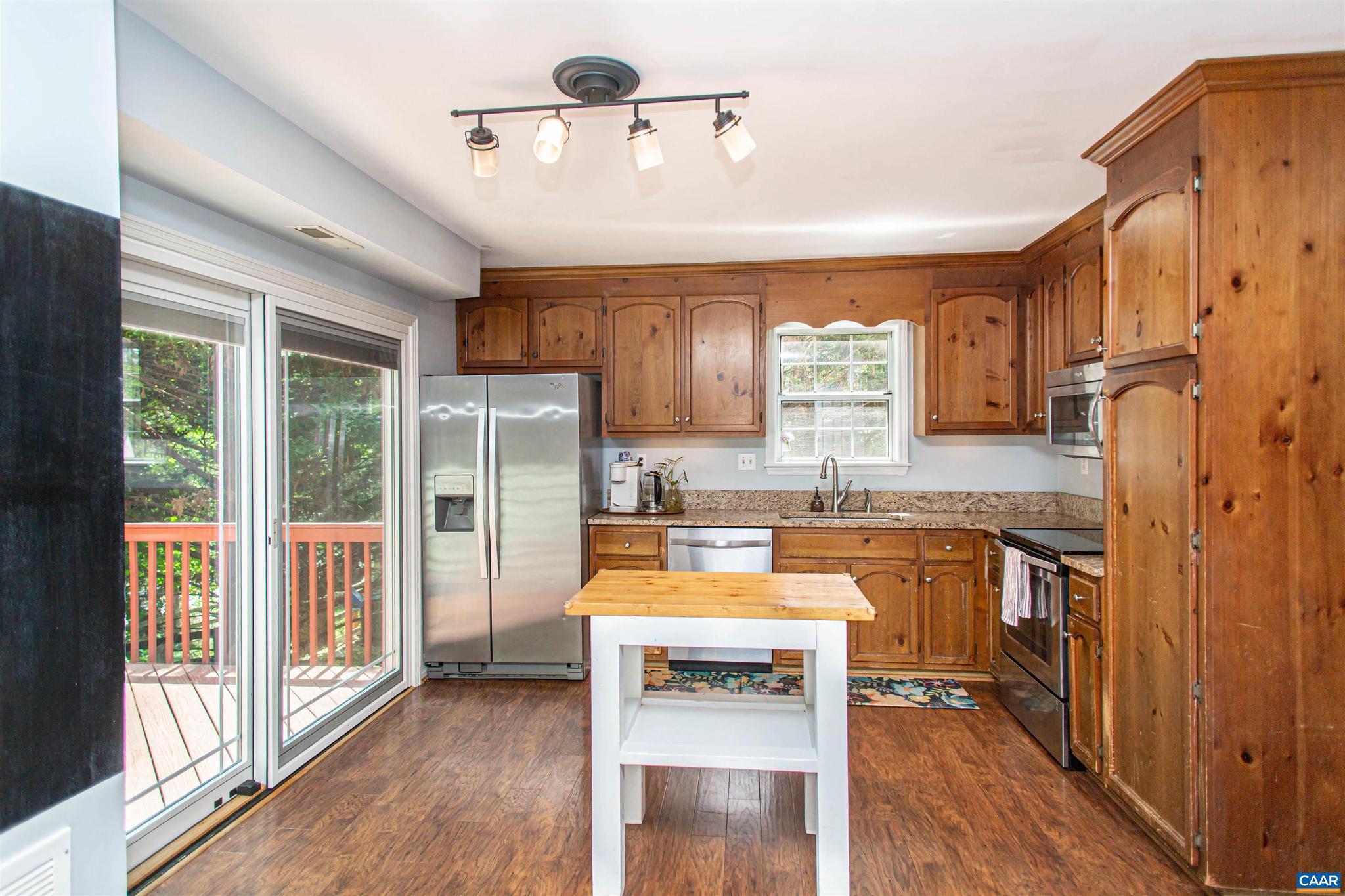 2013 Locke Lane Charlottesville, VA 22911 - Photo 13 of 39