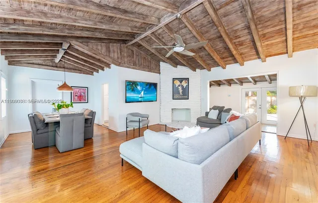 $9,500 | 2379 Overbrook Street, Coconut Grove, FL 33133