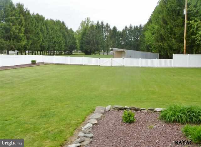 5979 Pine Road Thomasville, PA 17364 - Photo 22 of 36 Gallery Image 22