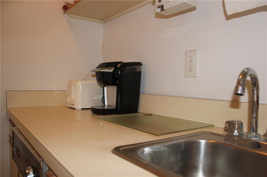 60 Pine Hill Road, Unit 310 York, ME 03902 - Photo 9 of 18 Photo