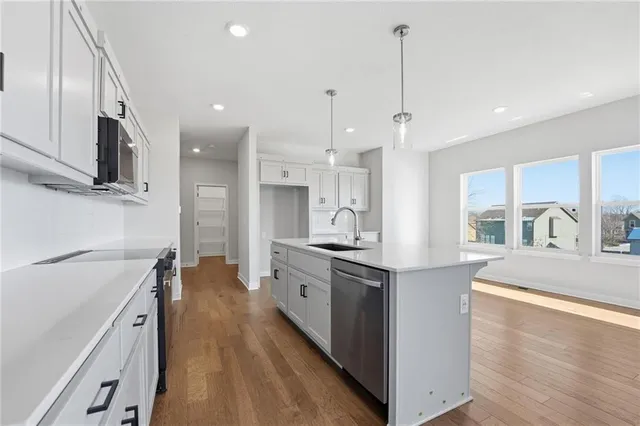 $458,200 | 9031 Southwest 5 Street, Blue Springs, MO 64064