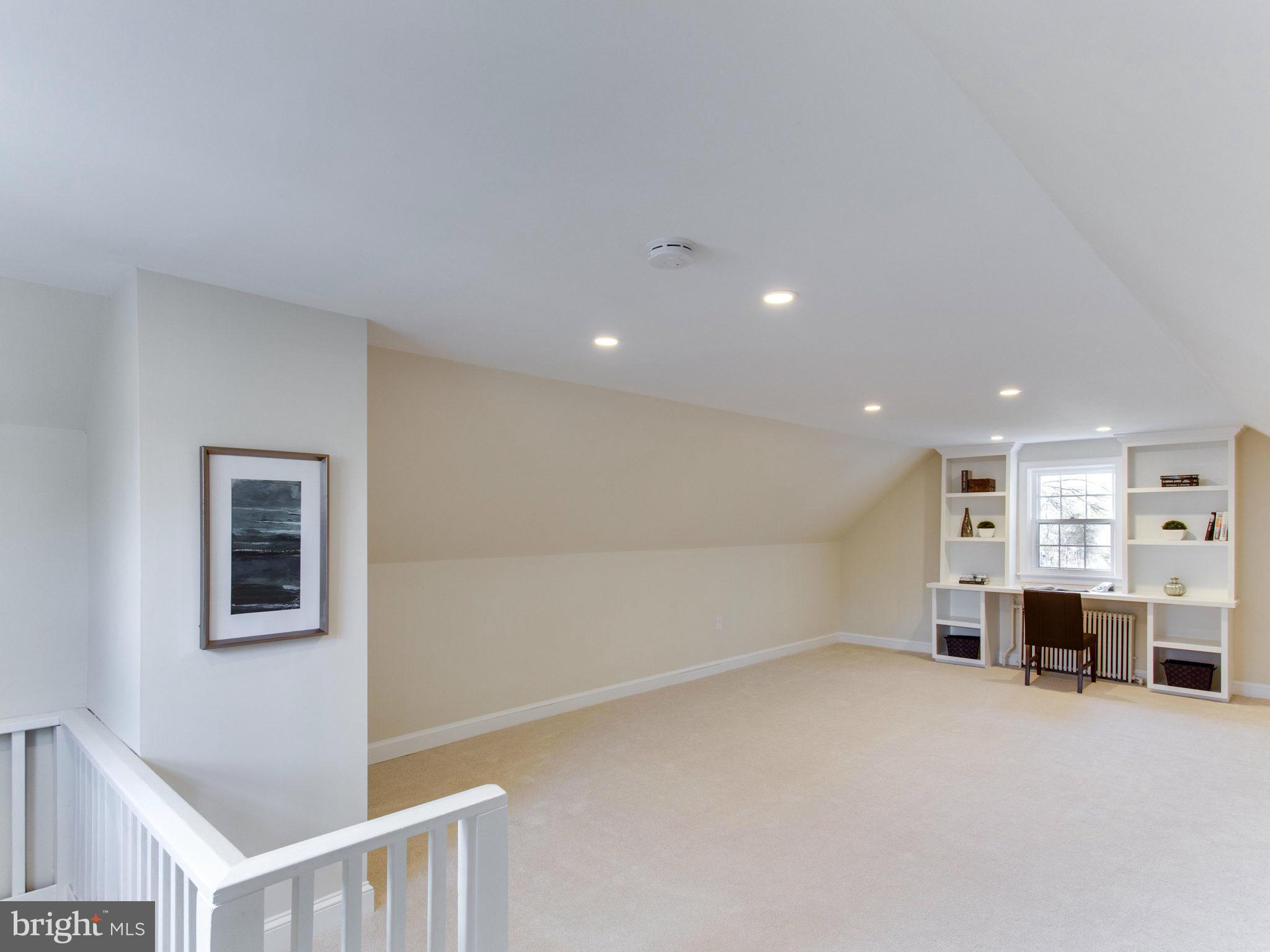 3373 Rittenhouse Street Northwest Washington, DC 20015 - Photo 14 of 14 3rd Floor Bedroom