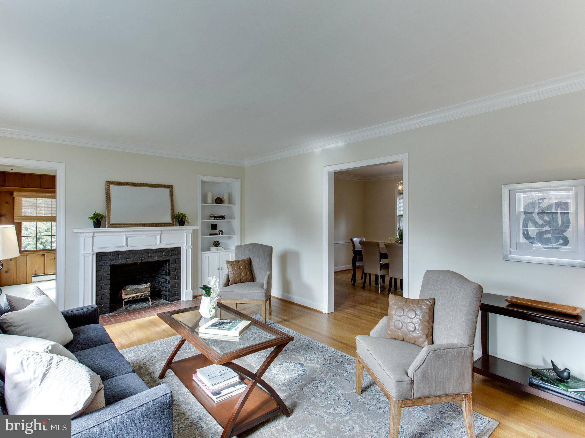 3373 Rittenhouse Street Northwest Washington, DC 20015 - Photo 3 of 14 Living Room
