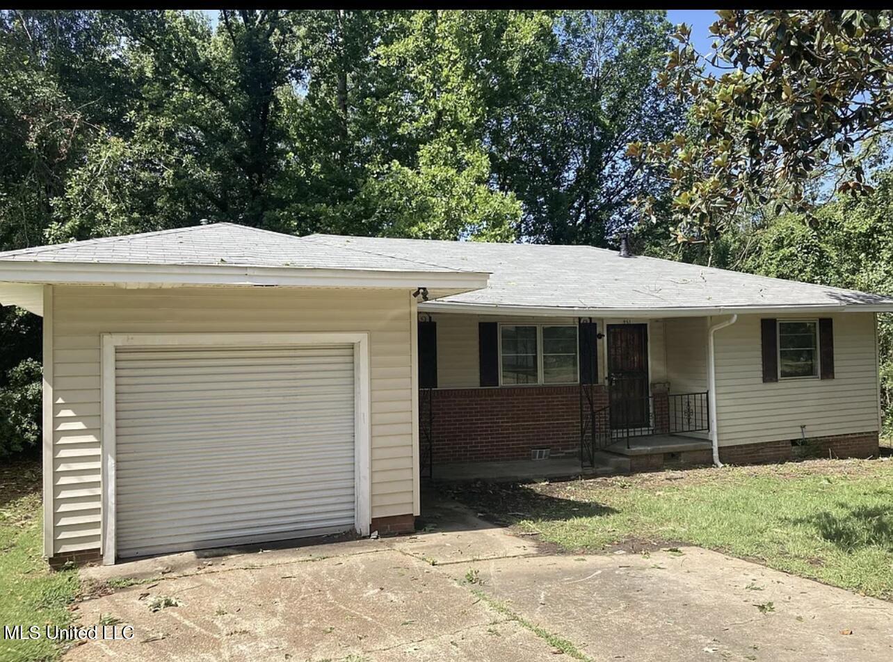 951 Reaves Street Jackson, MS 39204 - Photo 2 of 6 IMG_6988