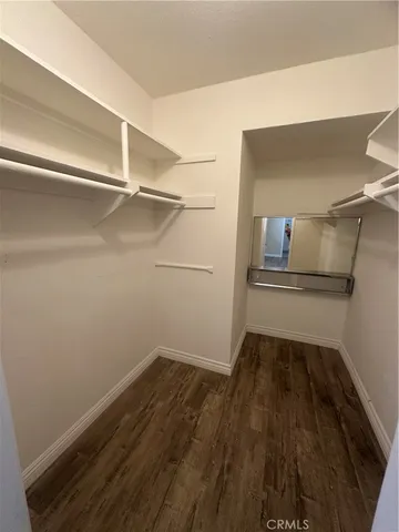 $2,600 | 5429 Newcastle Avenue, Unit 206, Encino, CA 91316