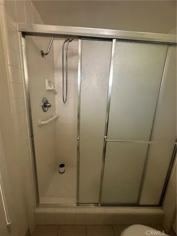 $2,600 | 5429 Newcastle Avenue, Unit 206, Encino, CA 91316