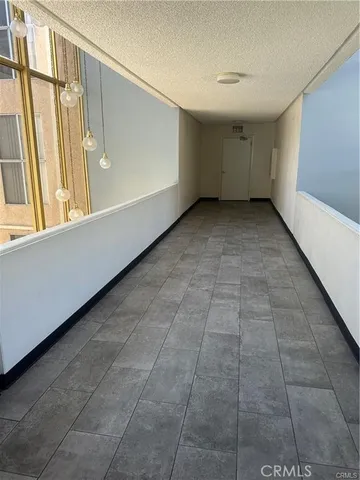 $2,600 | 5429 Newcastle Avenue, Unit 206, Encino, CA 91316