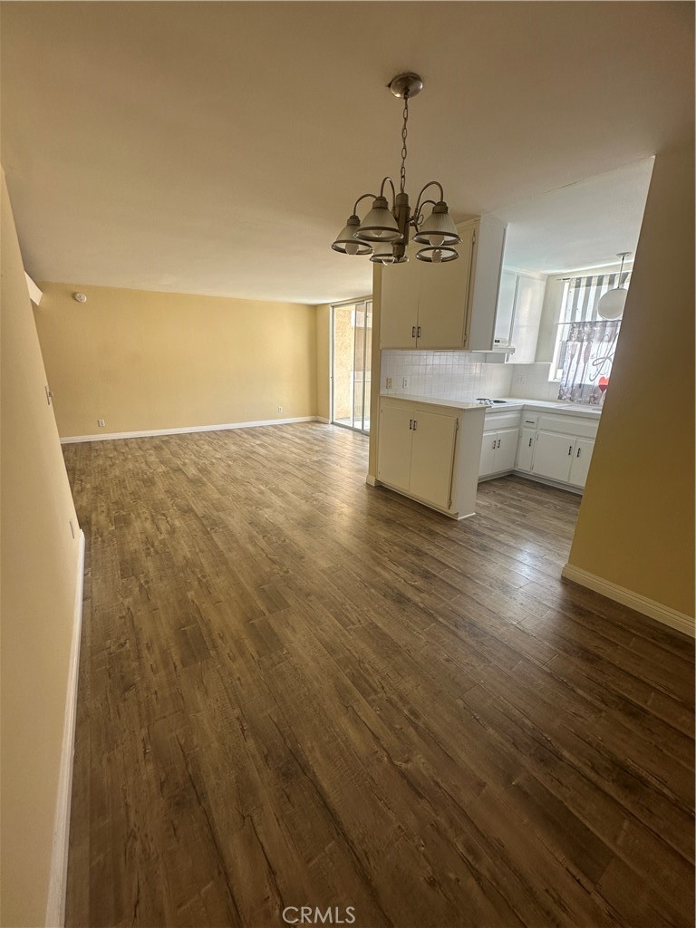 5429 Newcastle Avenue, Unit 206 Encino, CA 91316 - Photo 6 of 18