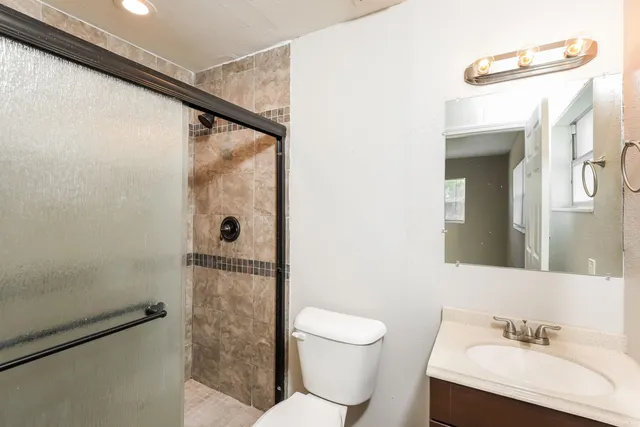 $2,280 | 1117 North Singleton Avenue, Titusville, FL 32796