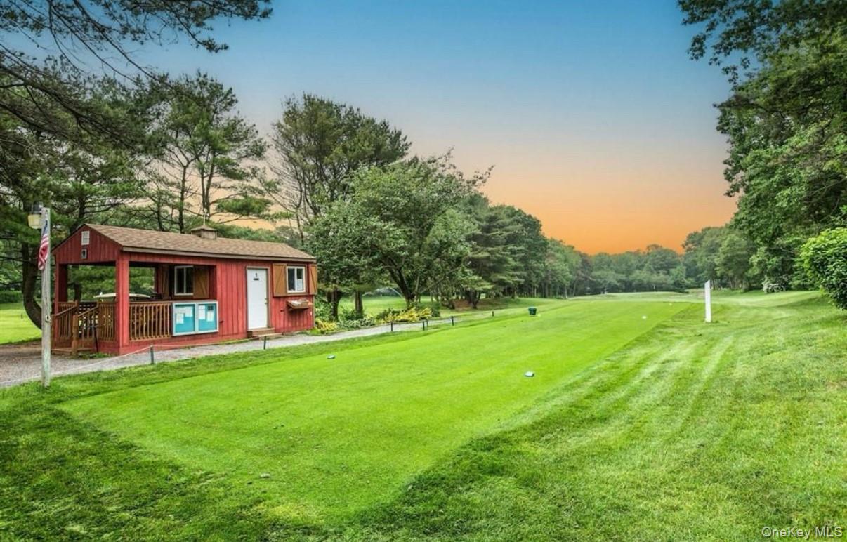 202 Birchwood Road Medford, NY 11763 - Photo 24 of 40