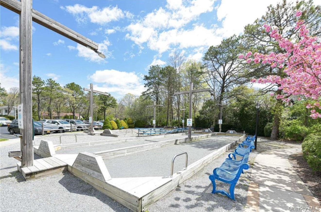 202 Birchwood Road Medford, NY 11763 - Photo 34 of 40