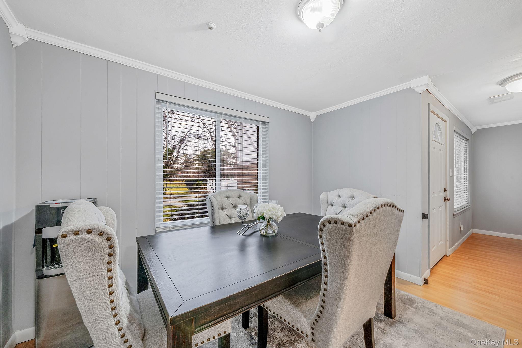 202 Birchwood Road Medford, NY 11763 - Photo 9 of 40