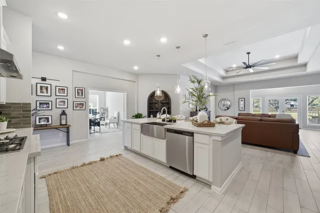 $550,000 | 6618 Nichols Landing, Needville, TX 77461