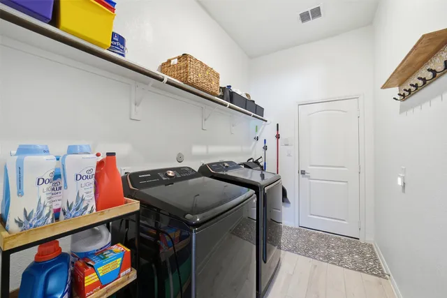 $550,000 | 6618 Nichols Landing, Needville, TX 77461