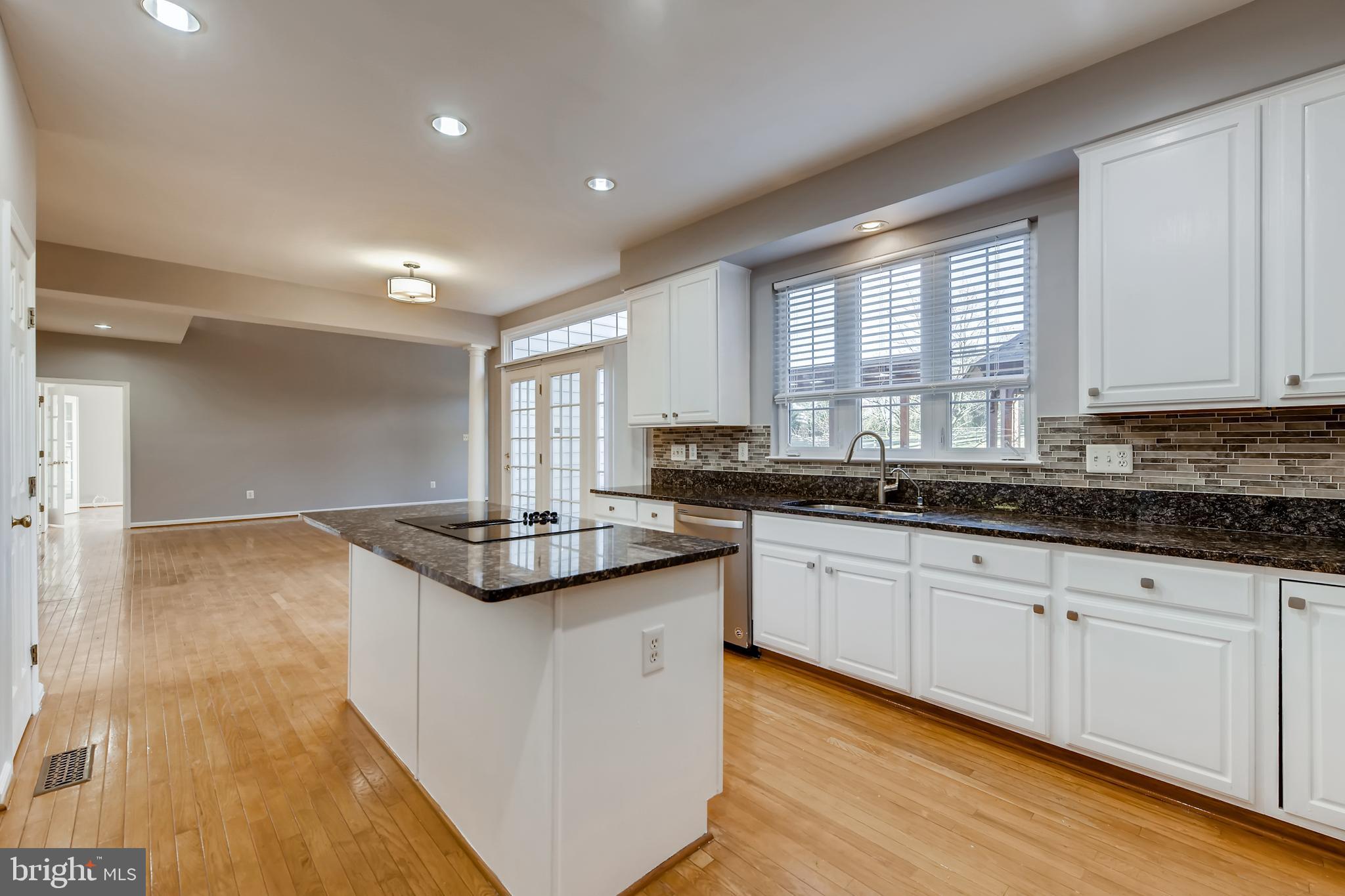 11012 Dorsch Farm Road Ellicott City, MD 21042 - Photo 12 of 48 Kitchen
