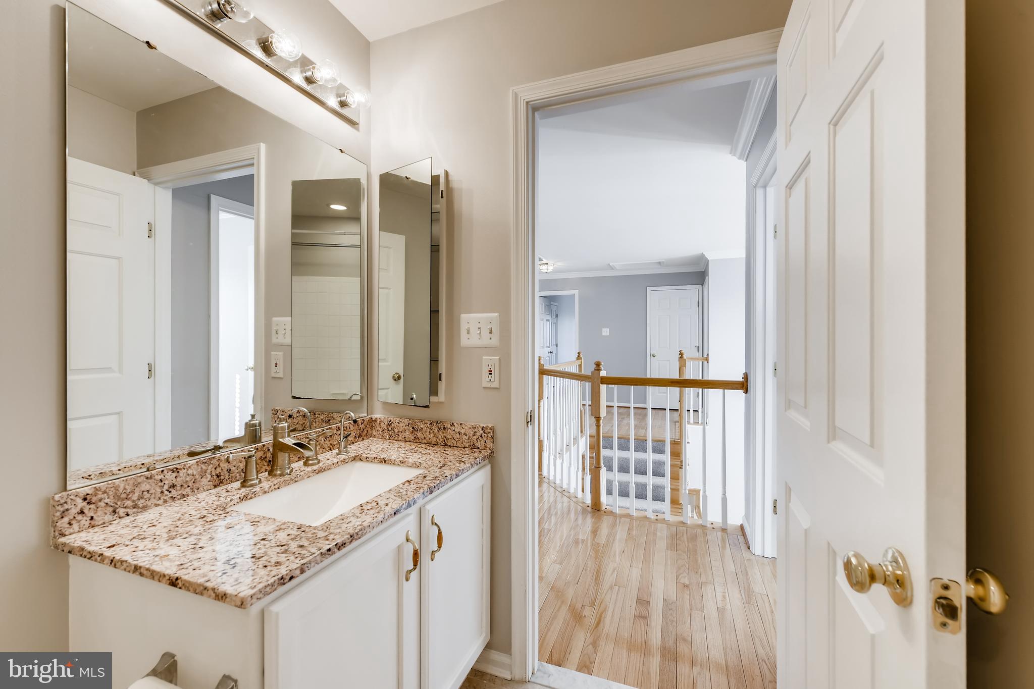 11012 Dorsch Farm Road Ellicott City, MD 21042 - Photo 32 of 48 2nd Floor Bathroom