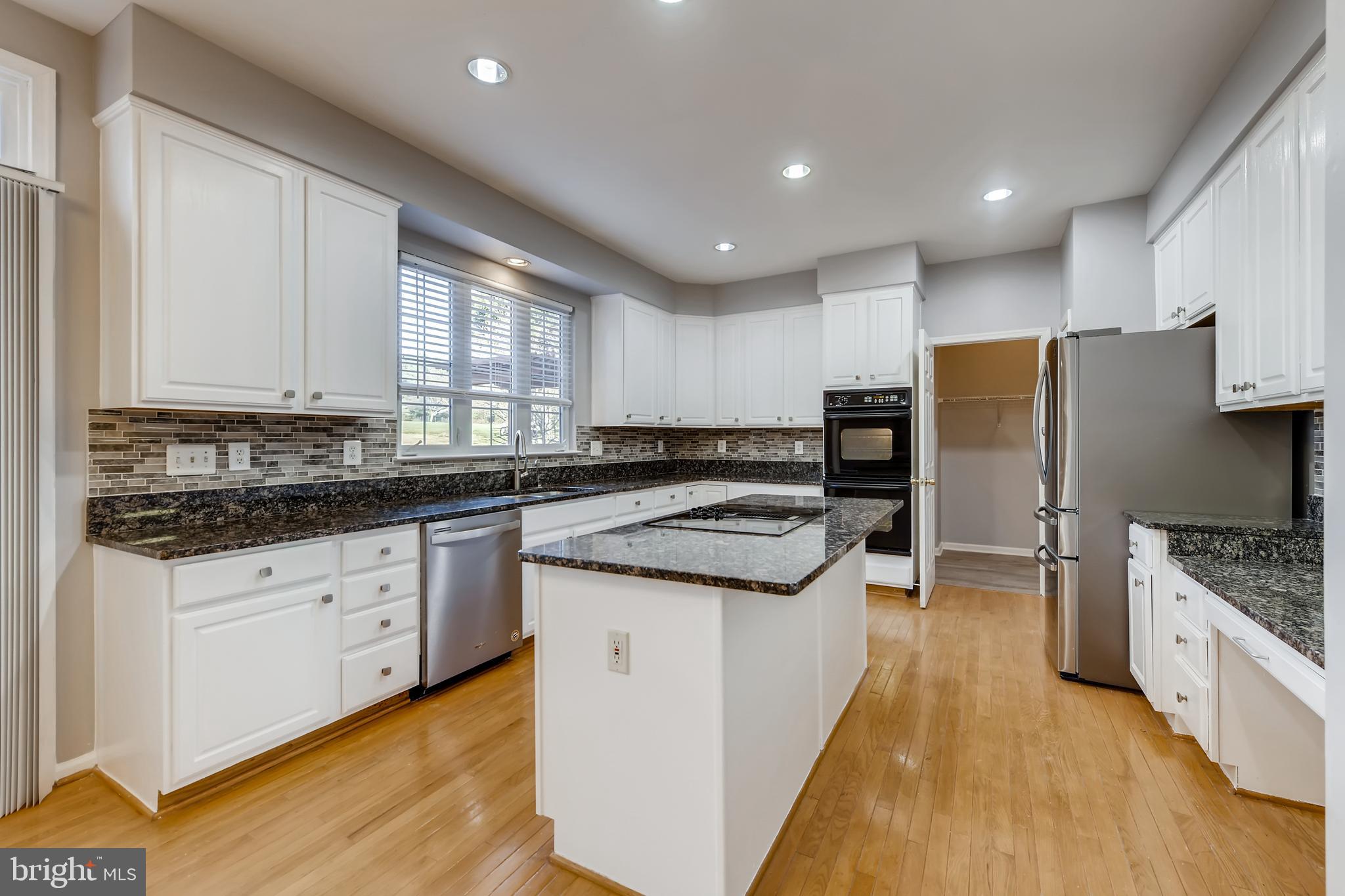 11012 Dorsch Farm Road Ellicott City, MD 21042 - Photo 9 of 48 Kitchen