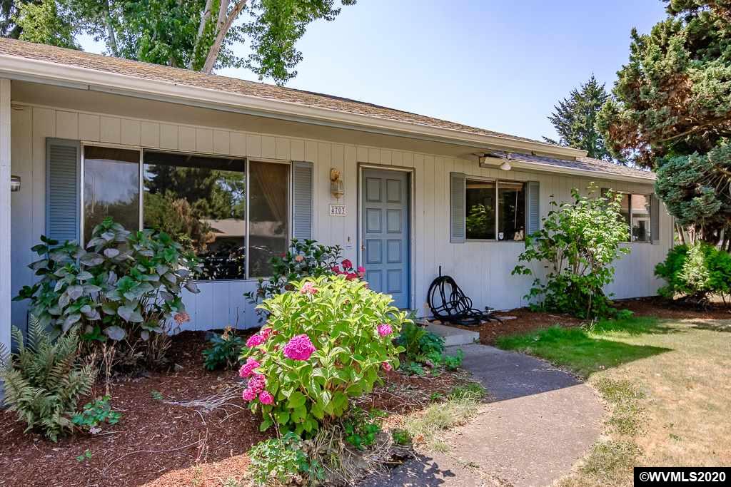 4703 Deerhorn Court Northeast Salem, OR 97305 - Photo 2 of 24