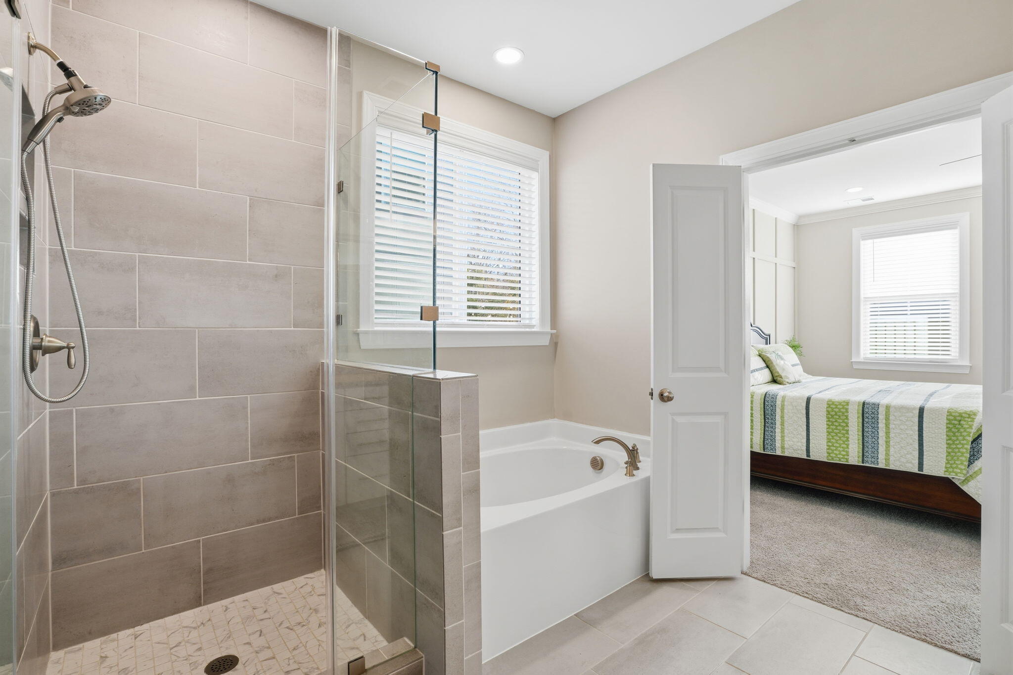 158 Boots Branch Road Summerville, SC 29485 - Photo 22 of 52 Primary bathroom