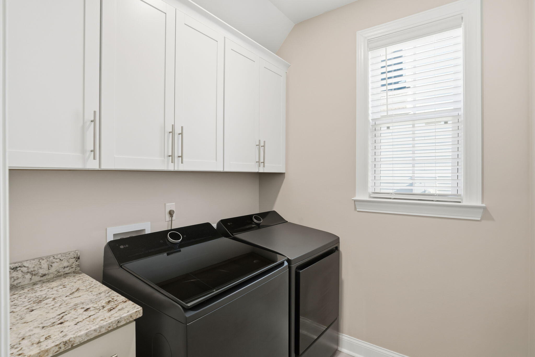 158 Boots Branch Road Summerville, SC 29485 - Photo 28 of 52 laundry room main floor