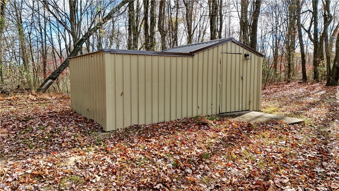 983 Wainwright Road New Philadelphia, OH 44663 - Photo 11 of 29 View of outdoor structure