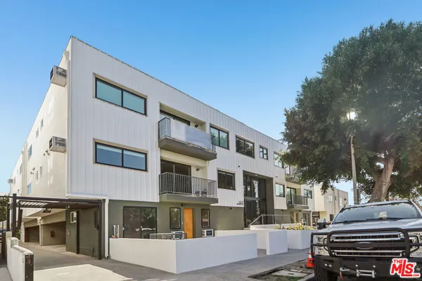 $2,850 | 1422 Tamarind Avenue, Los Angeles, CA 90028
