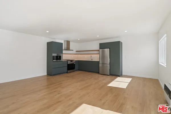 $2,850 | 1422 Tamarind Avenue, Los Angeles, CA 90028