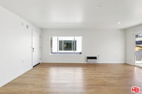 $2,850 | 1422 Tamarind Avenue, Los Angeles, CA 90028