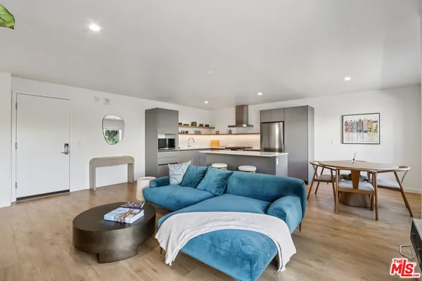 $2,850 | 1422 Tamarind Avenue, Los Angeles, CA 90028