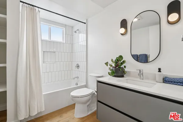 $2,850 | 1422 Tamarind Avenue, Los Angeles, CA 90028