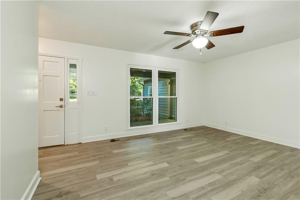 3235 Clarks Bridge Road Gainesville, GA 30506 - Photo 11 of 61