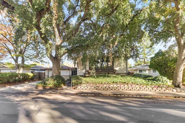$1,200,000 | 1302 Oak Avenue, Davis, CA 95616