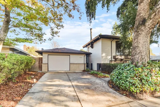 $1,200,000 | 1302 Oak Avenue, Davis, CA 95616