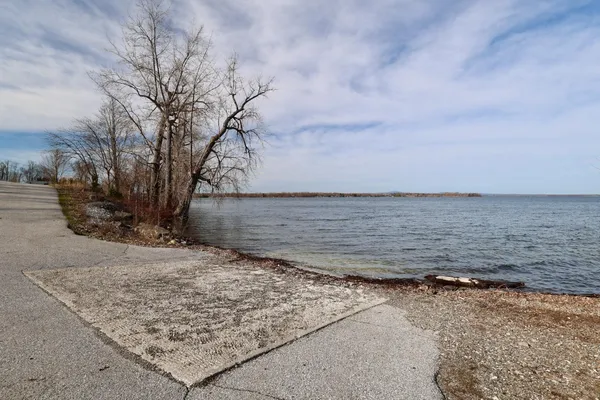 $249,000 | 39 West Shore Road, Alburgh, VT 05440