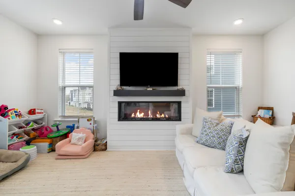 $360,000 | 829 Recess Pt Drive, Moncks Corner, SC 29461
