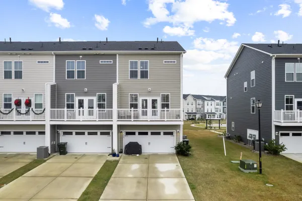 $360,000 | 829 Recess Pt Drive, Moncks Corner, SC 29461
