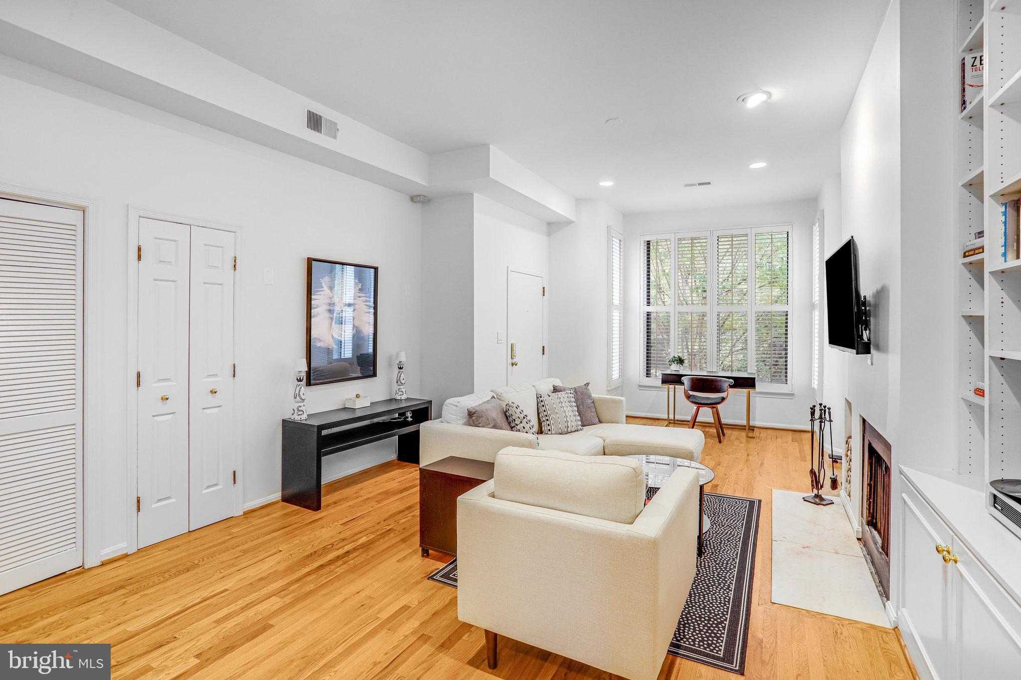 1416 21st Street Northwest, Unit 101 Washington, DC 20036 - Photo 7 of 24