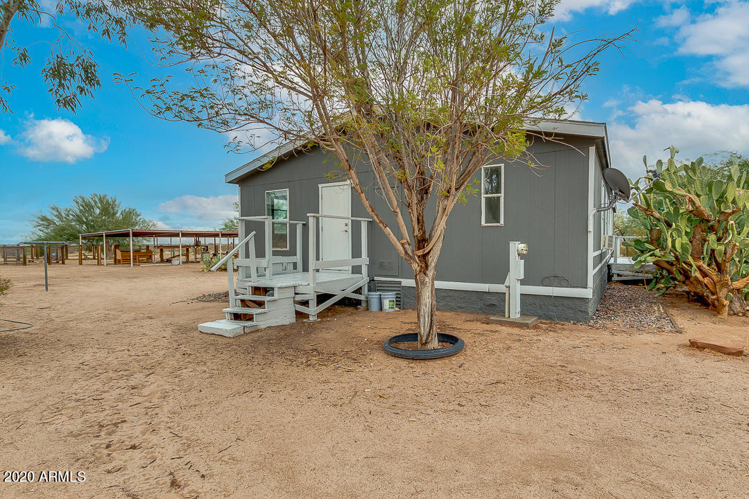 54702 West Farrell Road Maricopa, AZ 85139 - Photo 3 of 83 01-Farrell