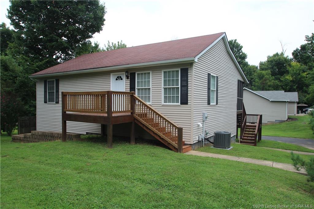 1507 Lake Road Georgetown, IN 47122 - Photo 1 of 24