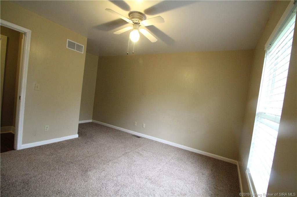 1507 Lake Road Georgetown, IN 47122 - Photo 11 of 24