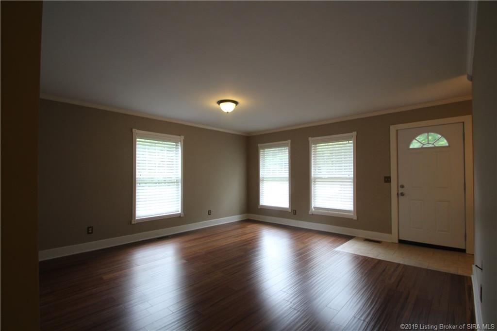 1507 Lake Road Georgetown, IN 47122 - Photo 3 of 24