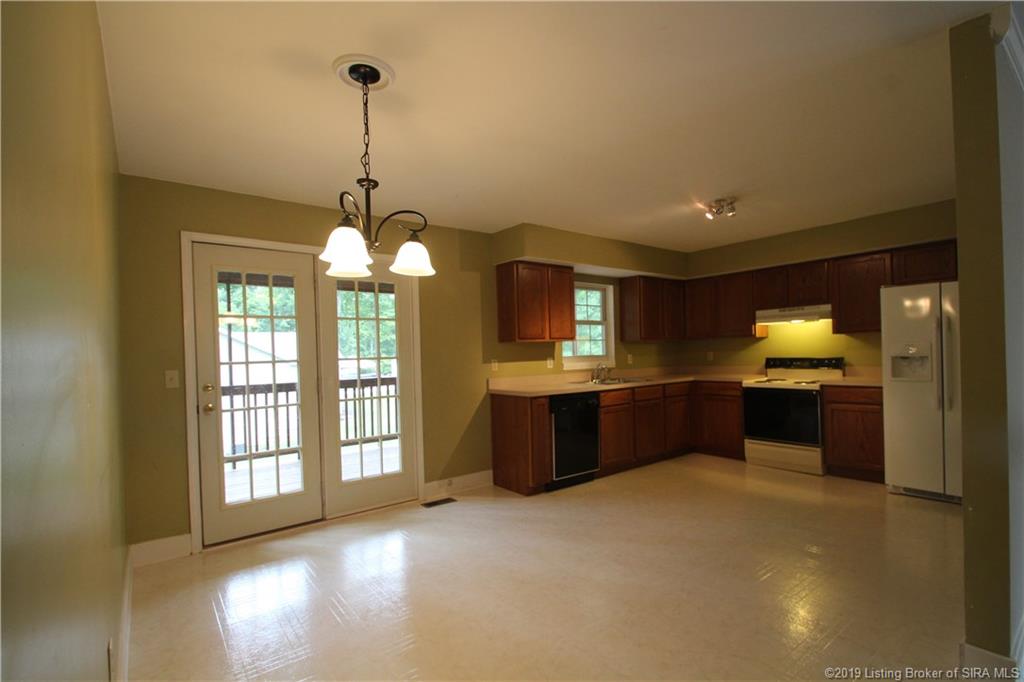 1507 Lake Road Georgetown, IN 47122 - Photo 4 of 24