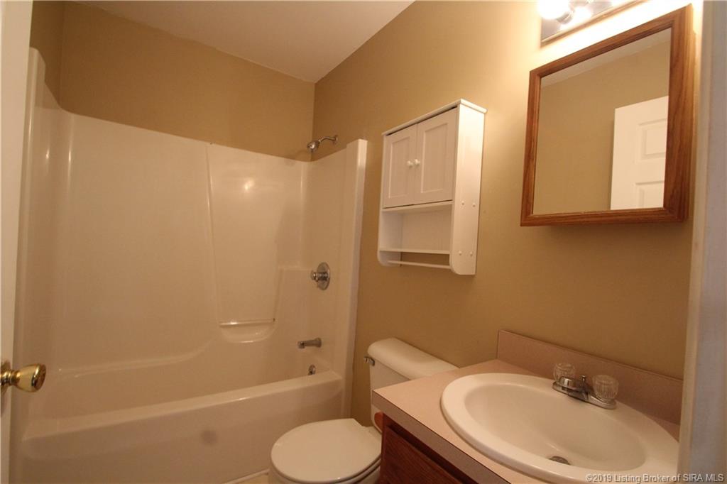1507 Lake Road Georgetown, IN 47122 - Photo 10 of 24