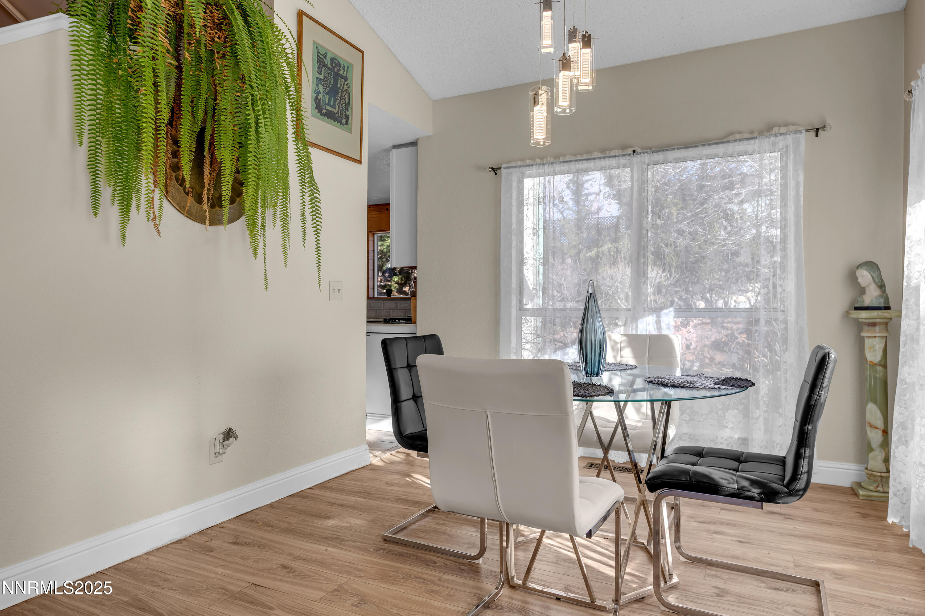 4761 Scenic Hill Circle Reno, NV 89523 - Photo 17 of 53 ScenincHill4761-010