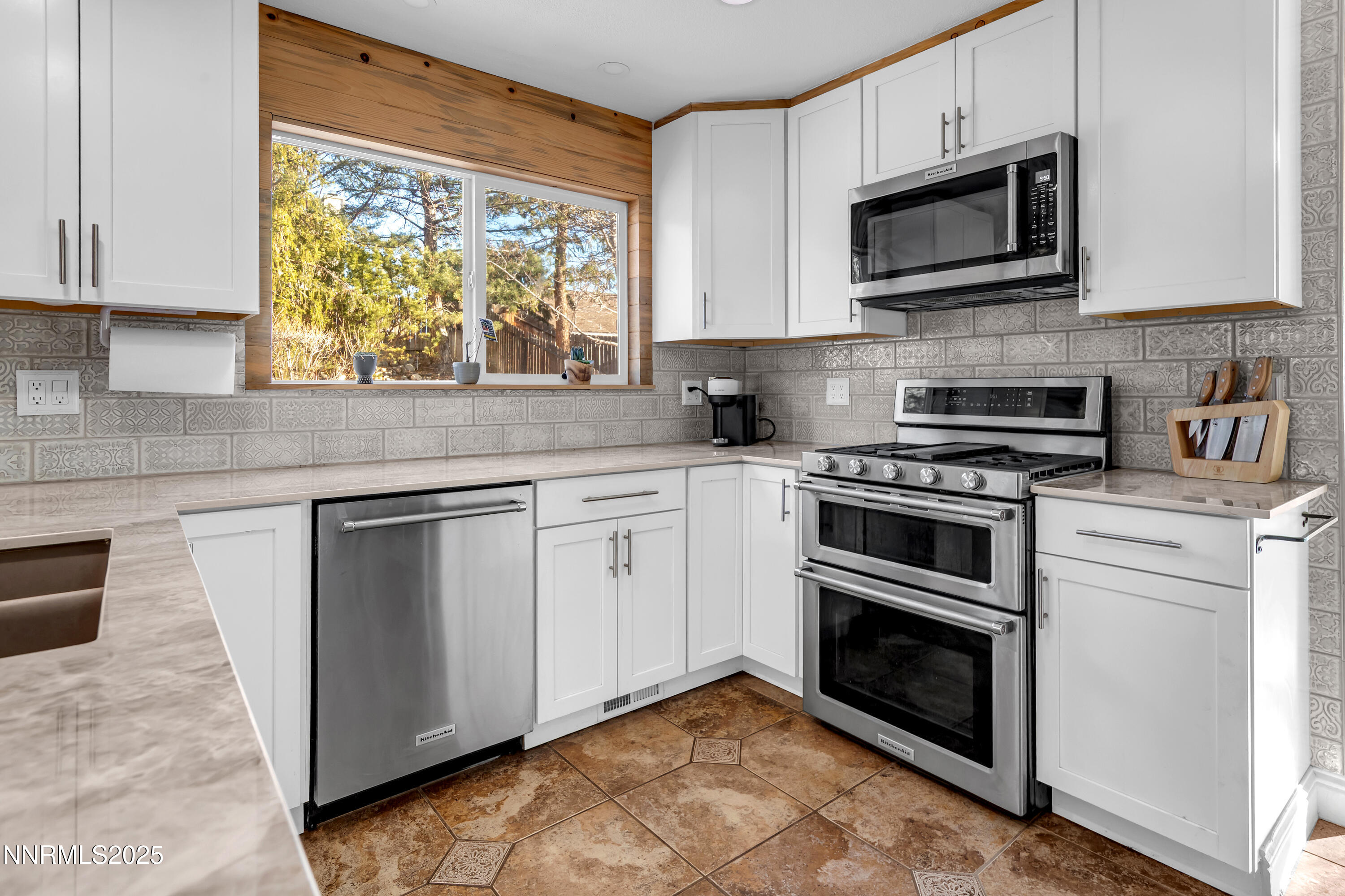 4761 Scenic Hill Circle Reno, NV 89523 - Photo 21 of 53 ScenincHill4761-014