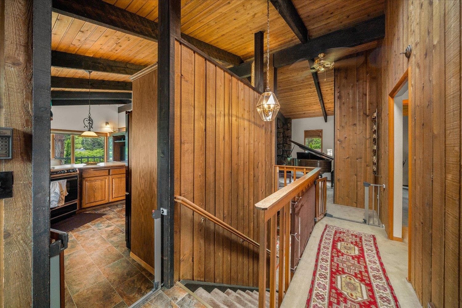 4610 North Ella Road Spokane Valley, WA 99212 - Photo 8 of 49 Gallery Image 8